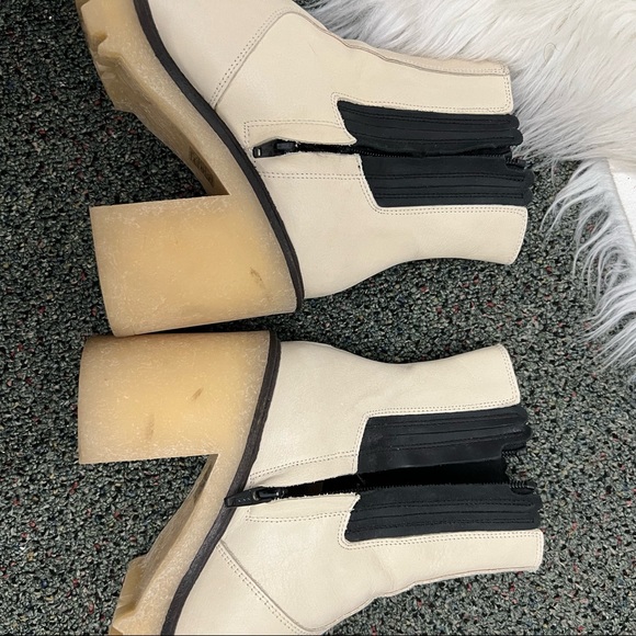 FREE PEOPLE Bone White Cream & Black Leather James Chelsea Chunky Heeled Boot 9 - Picture 10 of 16